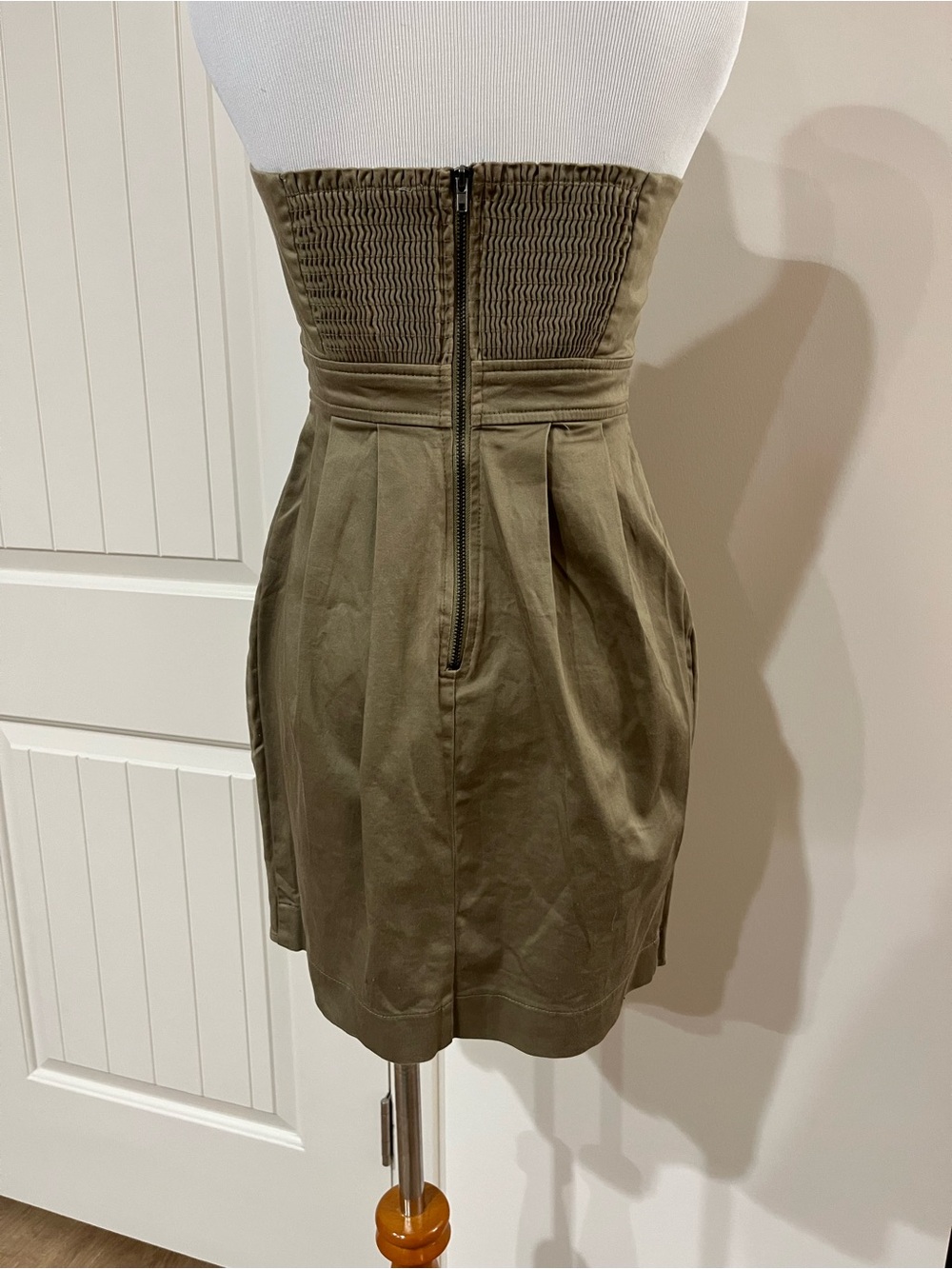 lola Olive Strapless Sweetheart Dress with Waist Bow - Picture 5 of 7